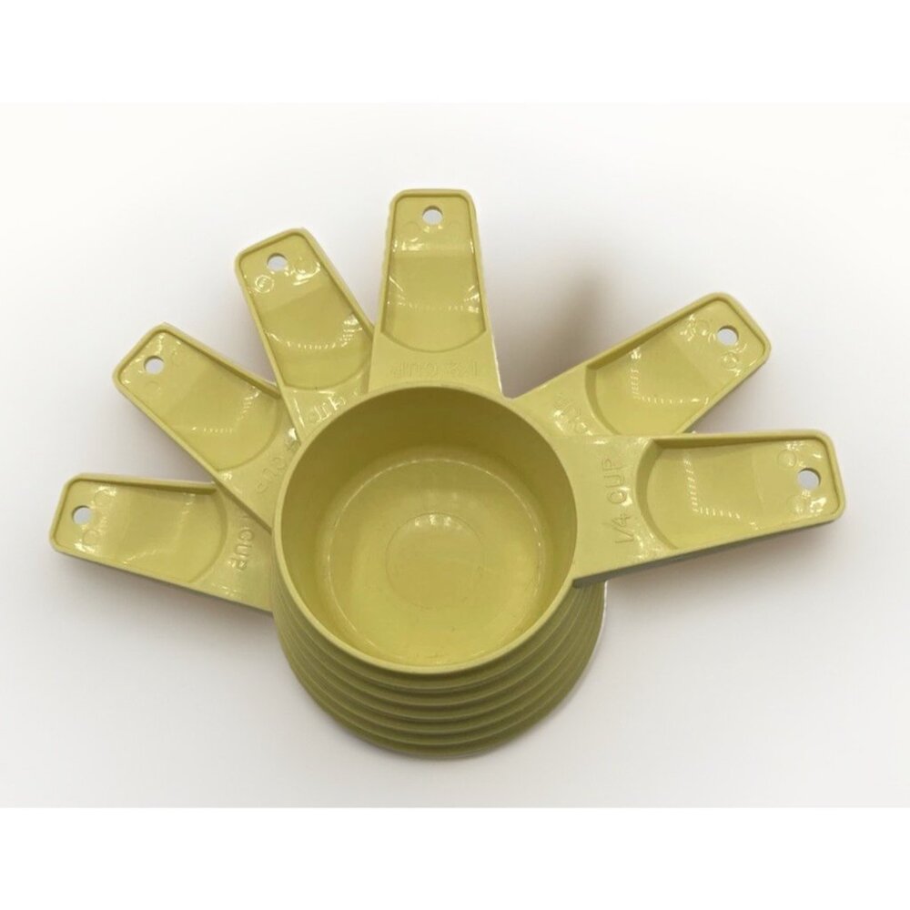 Vintage Tupperware Measuring Cups Set of 6 Harvest Gold Yellow Nesting USA Lot - Picture 8 of 9